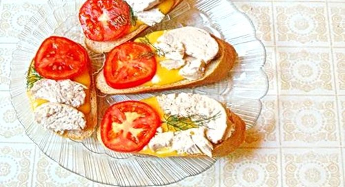 Горячие бутерброды с курицей