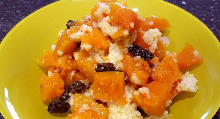 Каша из тыквы с пшеном и изюмом
