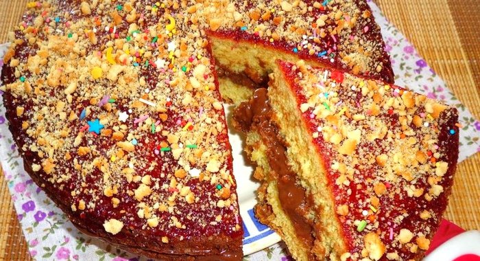 Ореховый торт с джемом