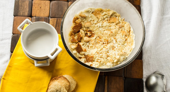 Бананы с творожным кремом