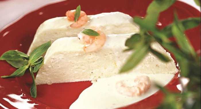 Мусс из рыбы с соусом из креветок
