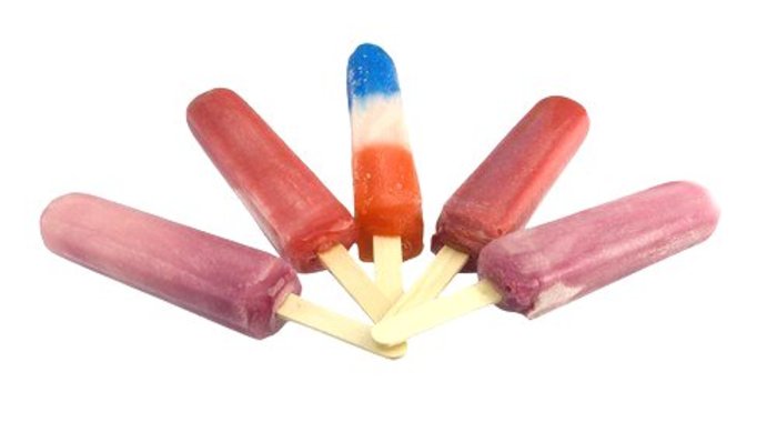 Трехцветное полосатое мороженое