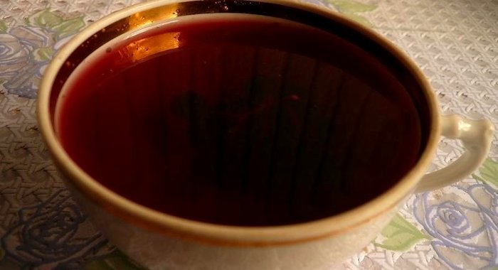 Компот из черноплодной рябины с яблоком и мятой