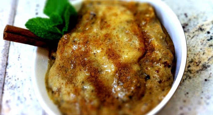 Утренний мусс из банана и ореховой пасты с корицей