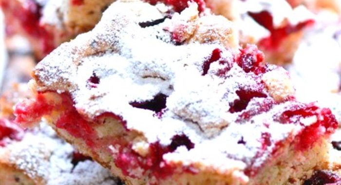 Вишневый пирог с геркулесом