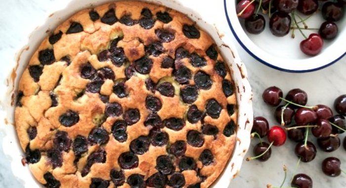 Вишневый бисквит