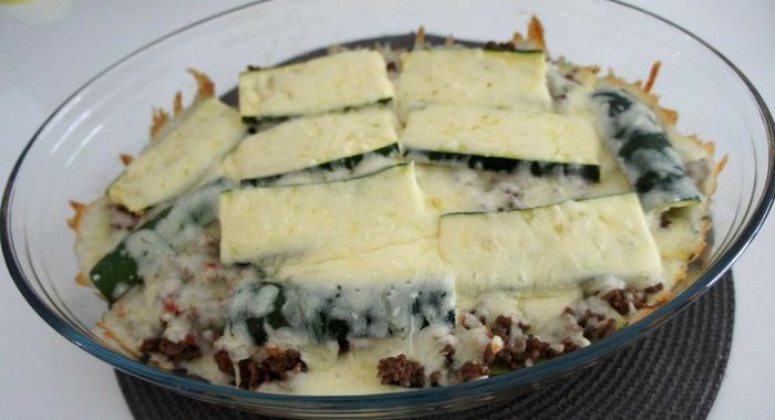Запеканка с фаршем и цуккини