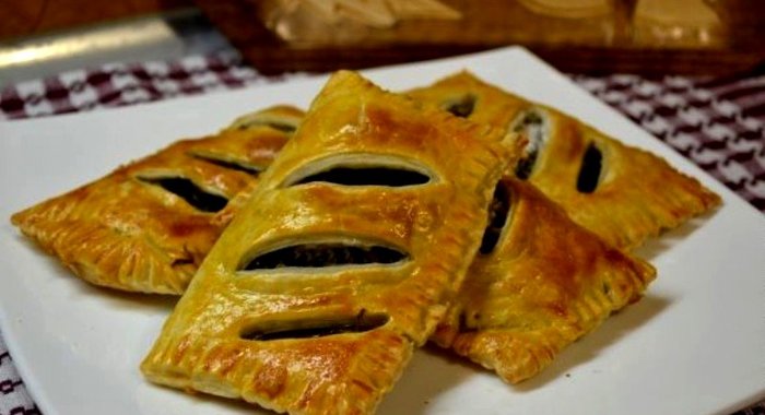 Пирожки со щавелем в духовке