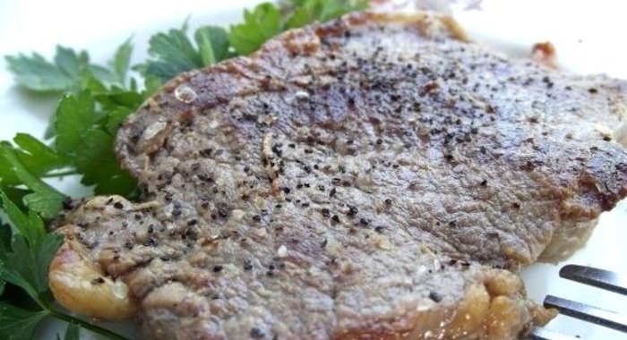 Сочный стейк из говядины