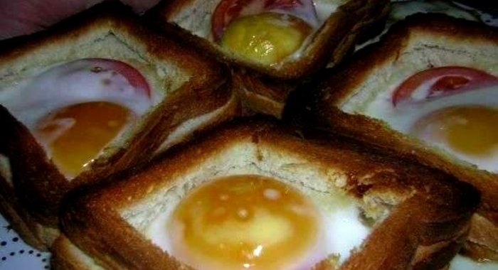 Бутерброды с яйцом и колбасой