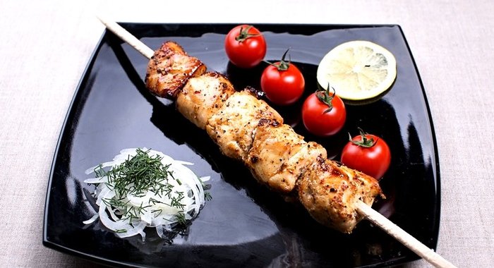 Рецепт шашлыка из курицы в чесночно-луковом маринаде