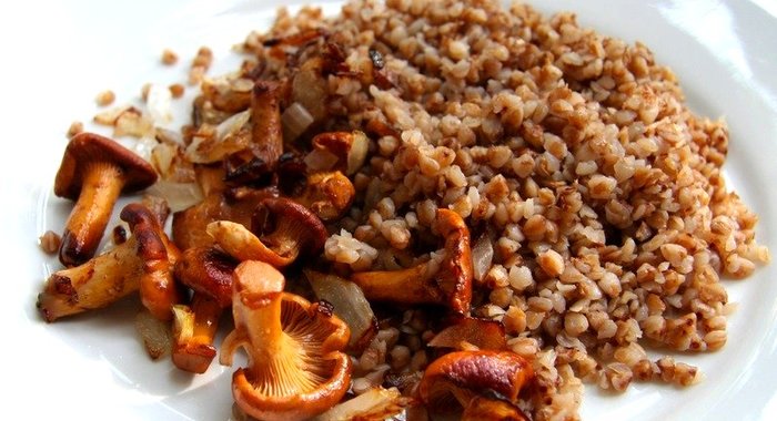 Гречка с лисичками
