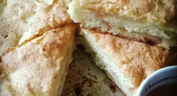 Шарлотка «Воздушная» с сахарной корочкой