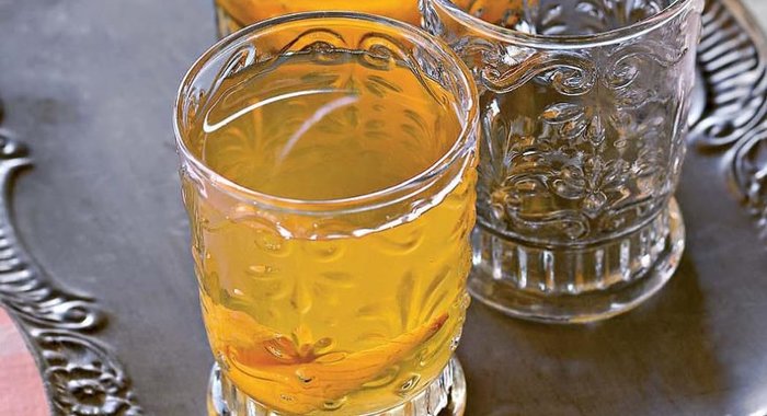 Компот из айвы с геранью