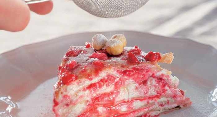 Творожно-ореховый блинный торт