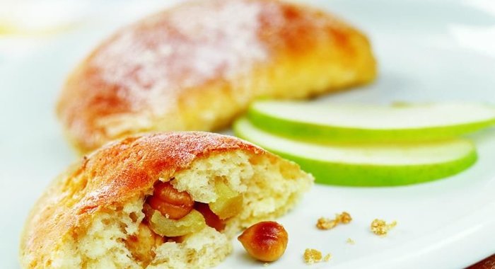 Яблоки в конвертиках из творожного теста