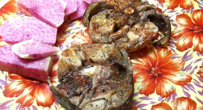 Стейки из сома в духовке