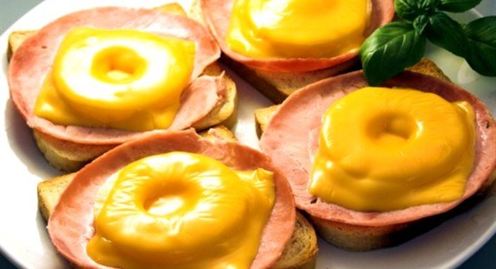 Гренки с ананасом