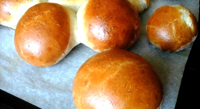 Универсальные булочки из дрожжевого теста