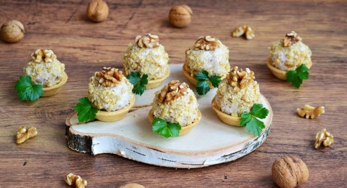 Паштет из белой фасоли с грецкими орехами.