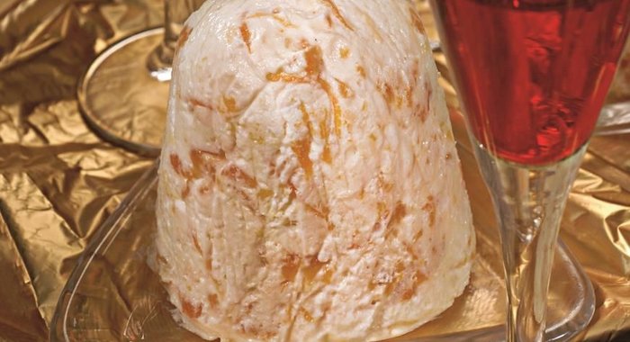 Красная пасха с курагой и цедрой