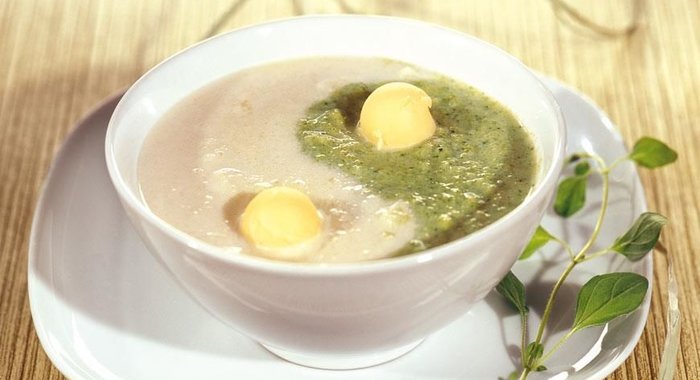 Суп-пюре из цветной капусты и брокколи