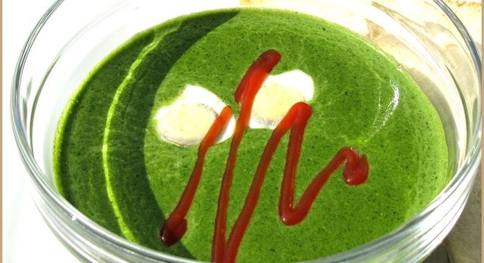 Суп-пюре зеленый из щавеля и шпината