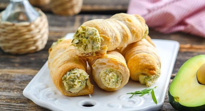 Трубочки с сырным кремом