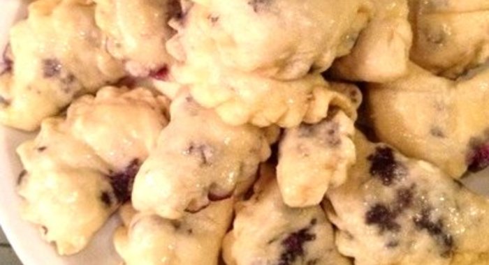 Вареники с творогом и изюмом