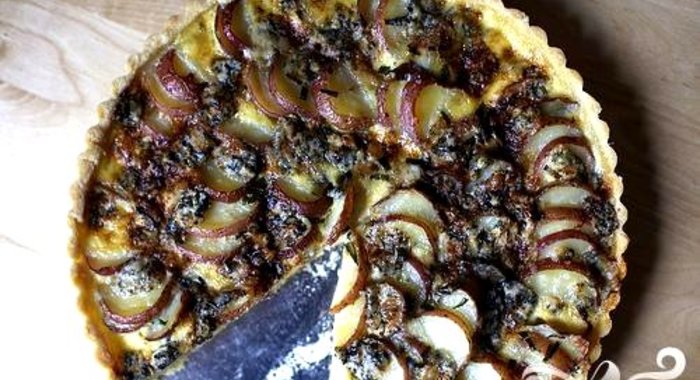 Тарт с картофелем и голубым сыром