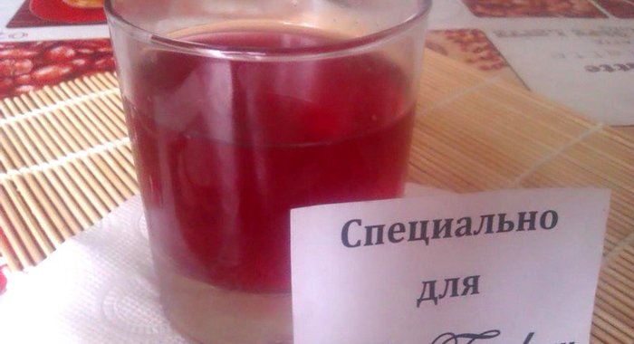 Грушевый компот с вишней