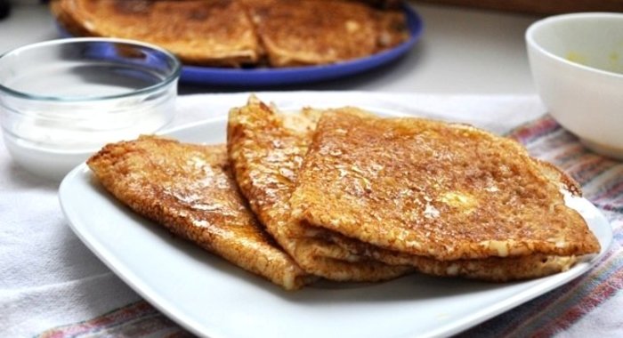 Блинчики на кефире, заваренные кипятком