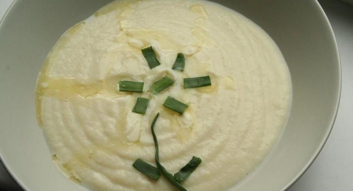 Суп-пюре из цветной капусты с кабачком