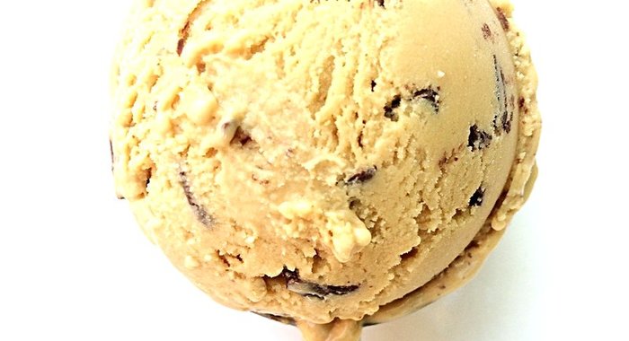 Мороженое с молотым цикорием и горьким шоколадом