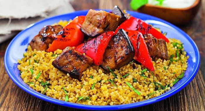 Пряные овощи с лимонным булгуром