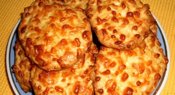 Домашнее сырное печенье