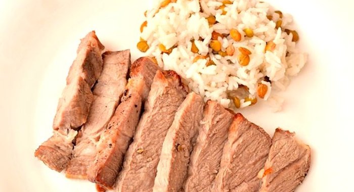 Стейк в винном соусе