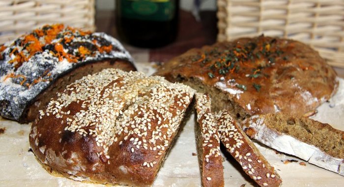 Хлеб бездрожжевой с орехами и сухофруктами