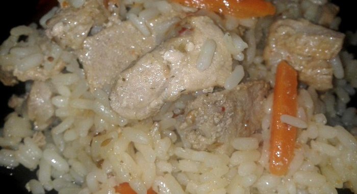 Плов с мясом свинины и овощами