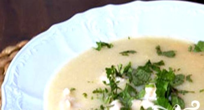 Картофельный суп-пюре с сельдереем и куриными клецками