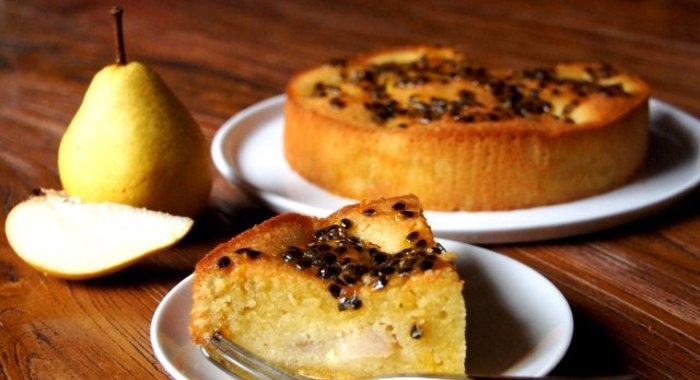 Бисквит с грушами