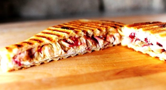 Швейцарский бутерброд с индейкой