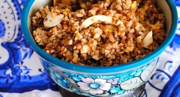 Гречка с грибами и яйцами