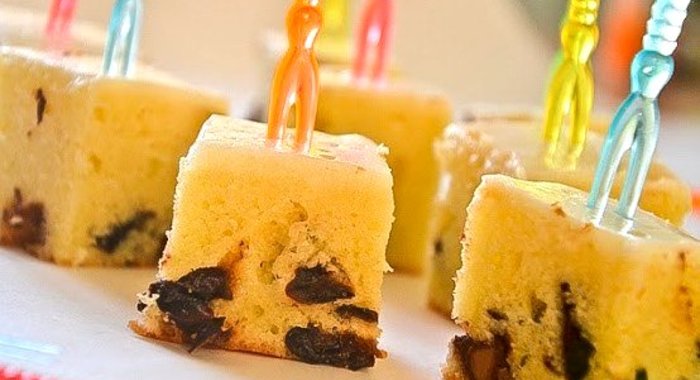 Пирог с черносливом и шоколадом