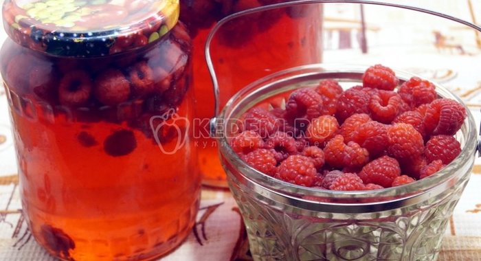 Гуляш с яблоками