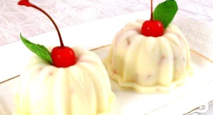 Сливочное мороженое с рикоттой и абрикосами