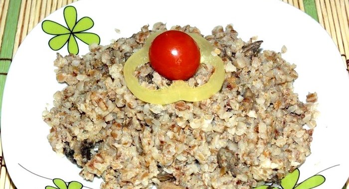 Гречка с грибами и сметаной