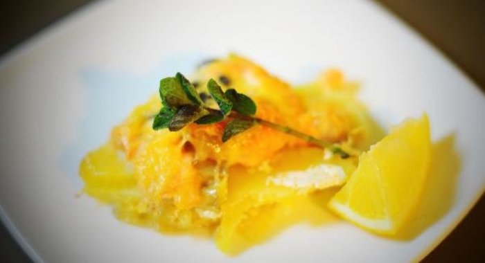 Форель запеченная с картофелем