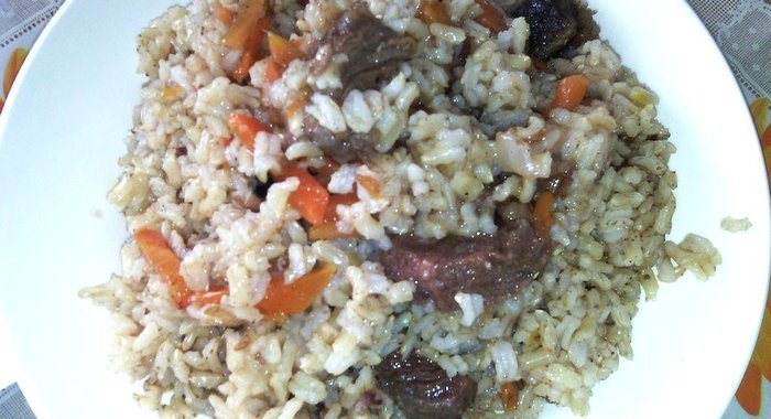 Плов с бурым рисом