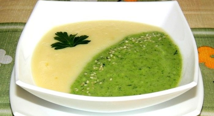 Суп-пюре из брокколи и кабачков